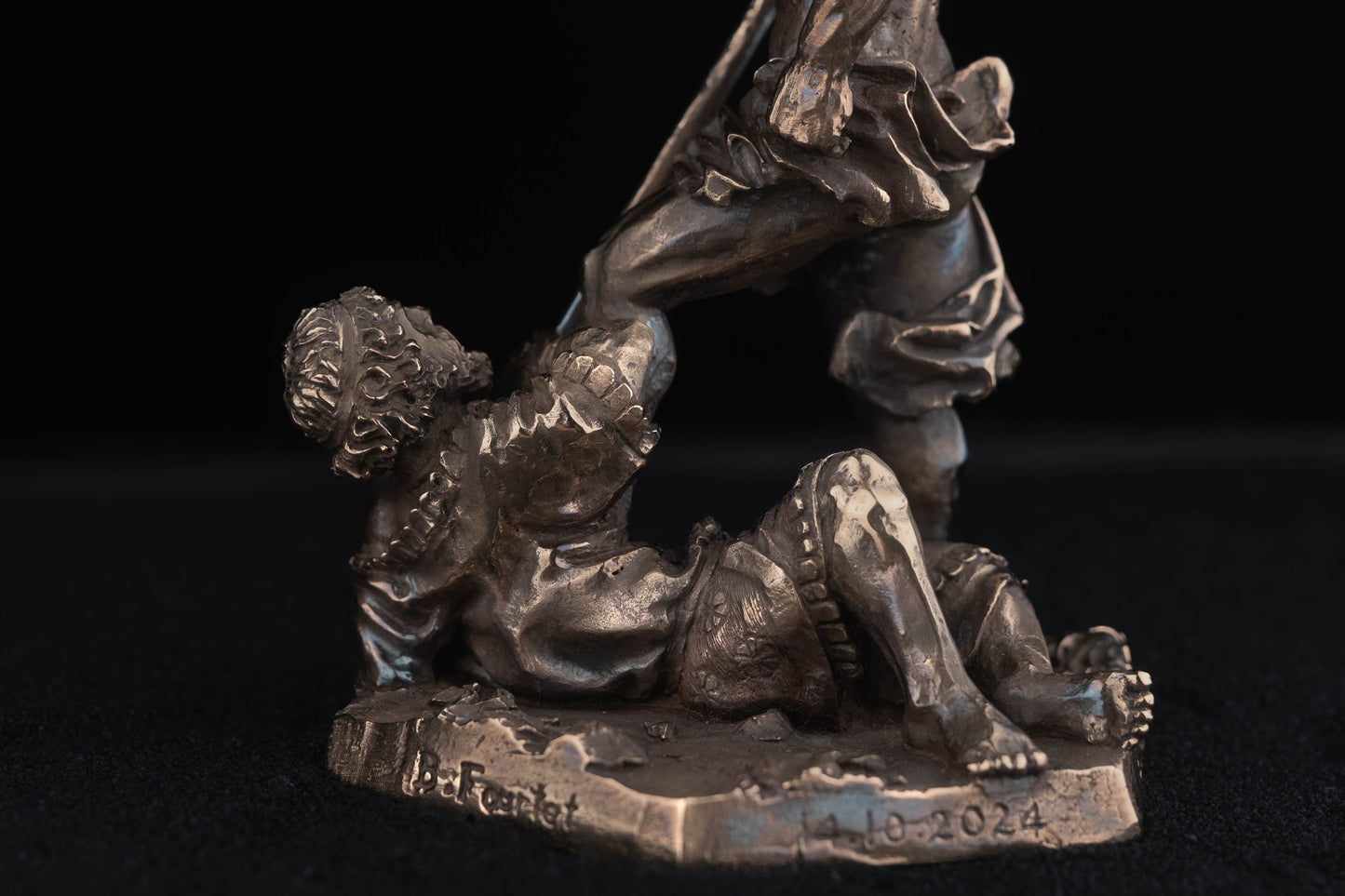 Lever de Soleil sur les Thermopyles - Statuette en bronze